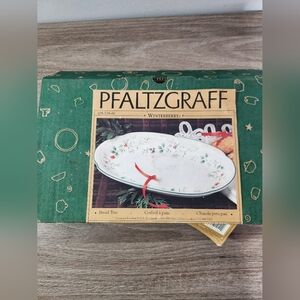 Pfaltzgraff Winterberry Oval Platter Bread Tray